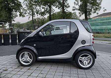 Smart ForTwo 0,7 / TÜV 09.26 / ATM / Strikeline Felgen