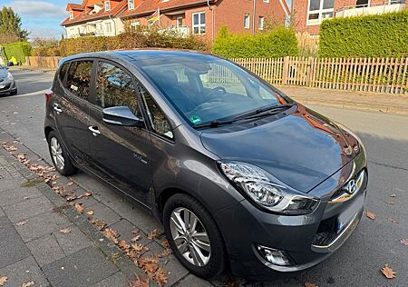 Hyundai ix20 Black Week: 1.6 Comfort - TÜV neu