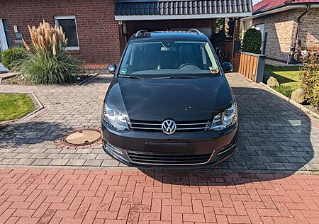 VW Sharan Volkswagen 2.0 TDI DSG 130kW BMotion Tech Highli...