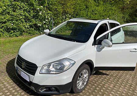 Suzuki SX4 S-Cross SUV Diesel 1. Hand Top Zustand