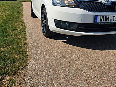 Skoda Rapid 1.2 TSI 77kW Active Spaceback Active