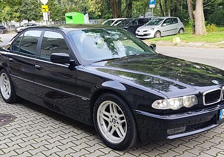 BMW 735iL A -