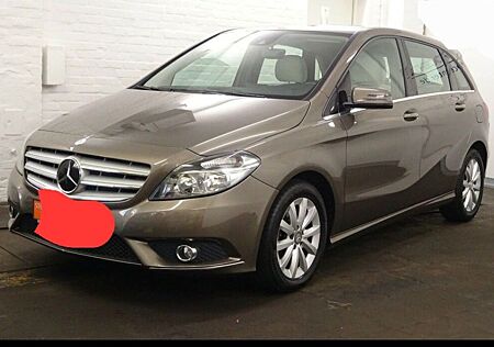 Mercedes-Benz B 200 CDI -