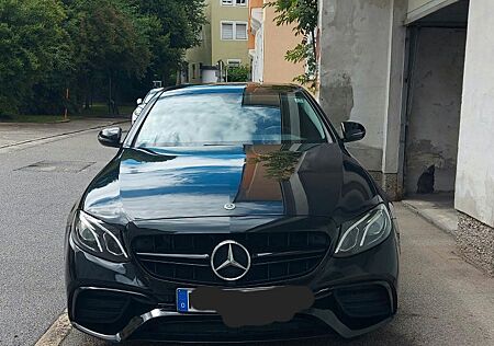 Mercedes-Benz 200 E d | AMG Ausstattung-Neuer Motor (85.000)