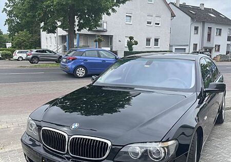 BMW 750i A -