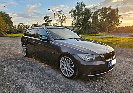 BMW 325 e91 | 3Liter 6-Zylinder | ST-Gewindefahr