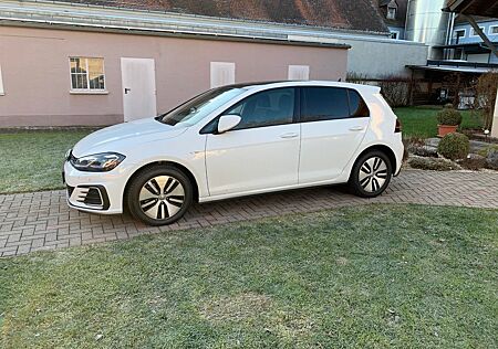 VW Golf Volkswagen 1.4 TSI DSG GTE GTE