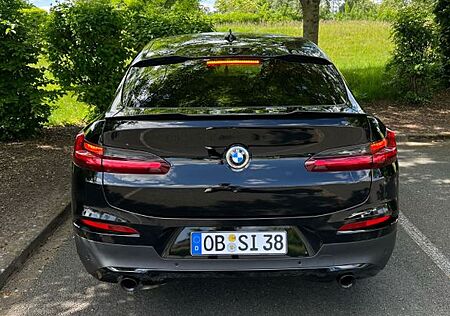 BMW X4 xDrive20i AT M Sport M Sport