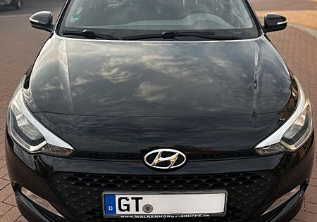 Hyundai i20 | EZ 04/2017 | 86.000 km | Benzin |