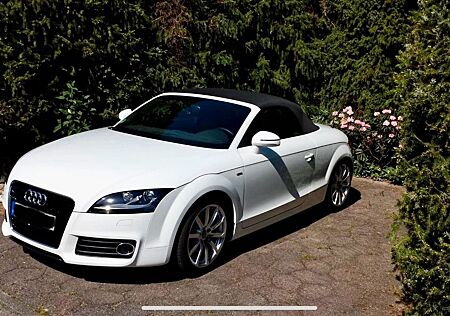 Audi TT Roadster 2.0 TFSI S-Line