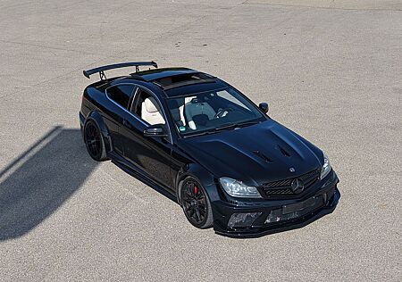 Mercedes-Benz C 63 AMG Coupé Autom. AMG
