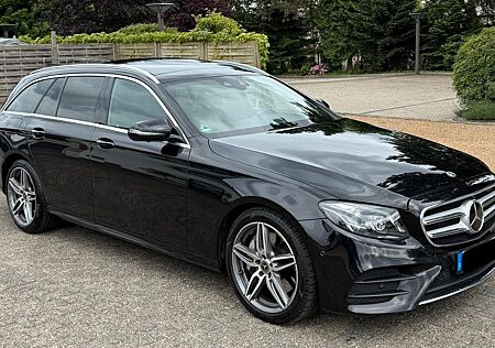 Mercedes-Benz E 350 d 4MATIC T AMG-Line AHK LED Panorama