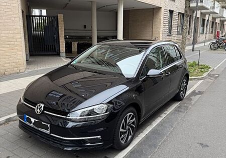 VW Golf Volkswagen 1.0 TSI Join