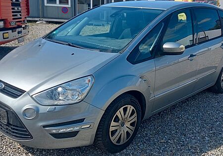 Ford S-Max 1,6 Benzin - Navigation - Xenon - Euro 5