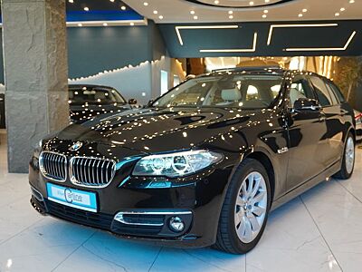 BMW 520 Touring*Xenon*HDD*StHeiz*Memory*Kamera*Pano*