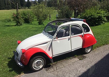 Citroën 2 CV 6 unrestauriert, rostfrei, 2. Hand