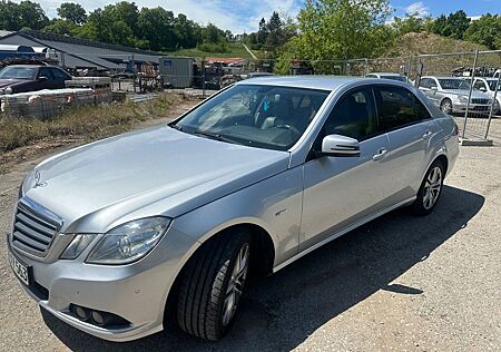 Mercedes-Benz E 220 CDI BlueEFFICIENCY ELEGANCE