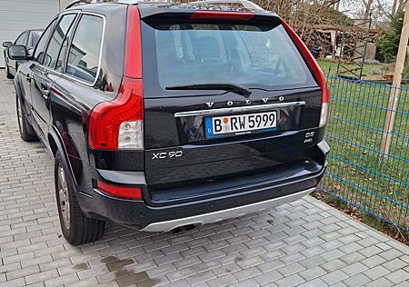 Volvo XC 90 XC90 D5 Momentum Geartronic 7 Sitze