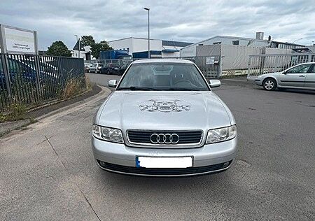 Audi A4 1.6 TÜV+AU 03/2027