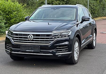 VW Touareg Volkswagen 3.0 TDI Atmosphere 4Motion/Pano/Euro6