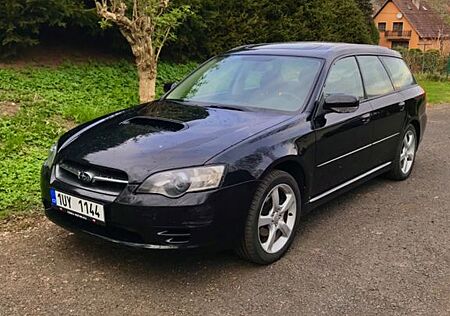 Subaru Legacy Kombi 2.5i