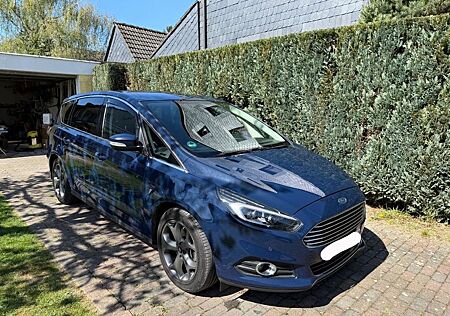 Ford S-Max 2,0 TDCi 110kW Titanium PowerShift Tit...