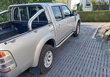 Ford Ranger DOKA XLT als zuverlässiger Bauhelfer
