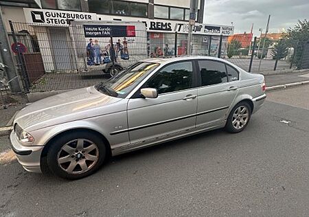BMW 328i - Steuerkette gemacht