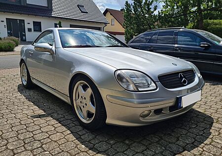 Mercedes-Benz SLK 320 - gepflegter Handschalter