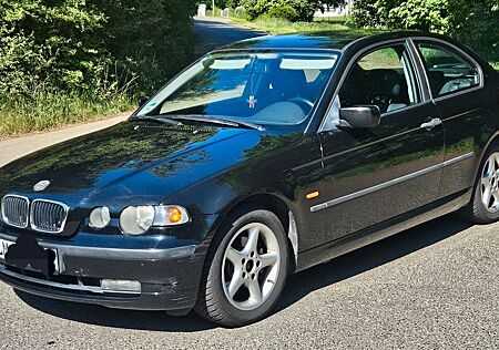 BMW 318Ti -