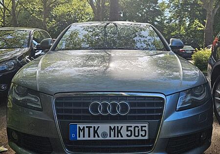Audi A4 1.8 TFSI 2009 Limousine, Motor neu gemacht