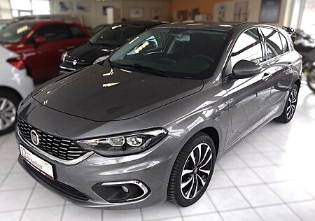 Fiat Tipo Hatchback 1.4 T-Jet LOUNG ACC Navi Sitzh.