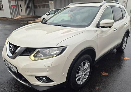 Nissan X-Trail Acenta 4x4 CAM Navi Pano SHZ MFL