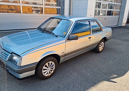 Opel Ascona C 1.Hand Original Kilometer Nachweisbar!