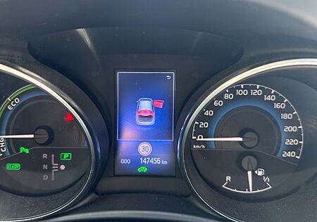 Toyota Auris Hybrid Team Deutschland 1,8-l-VVT-i Te...