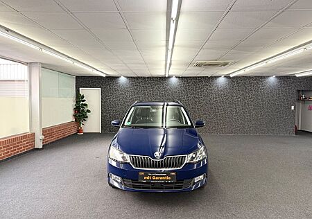 Skoda Fabia Combi Style: 1 Hand, Scheckheft, AC Auto.