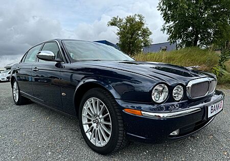 Jaguar XJ 4.2 XJ8 Sovereign Long VOLLAUSST. & 1.HAND !!