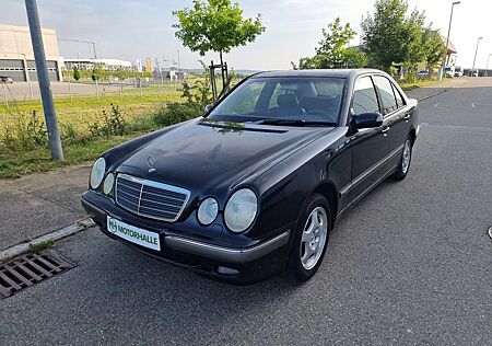 Mercedes-Benz E 320 4MATIC ELEGANCE *Xenon/Leder/Comand*