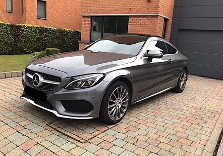 Mercedes-Benz C 220 d 4MATIC AMG Line Autom. AMG Line