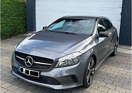 Mercedes-Benz A 200 d 4MATIC Urban DCT Urban