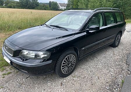 Volvo V70 2.0T - viele Extras, guter Zustand, 2.Hand