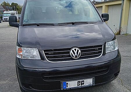 VW T5 Shuttle Volkswagen 9-Sitzer