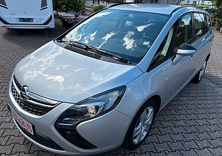 Opel Zafira C Tourer Edition CNG Benzin