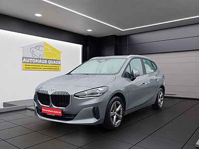 BMW 218 Active Tourer i Park-Assistent AHK-klappbar