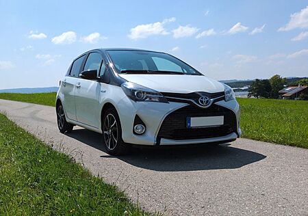 Toyota Yaris 1,5-l-VVT-i Hybrid CVT Style 1A Zustand