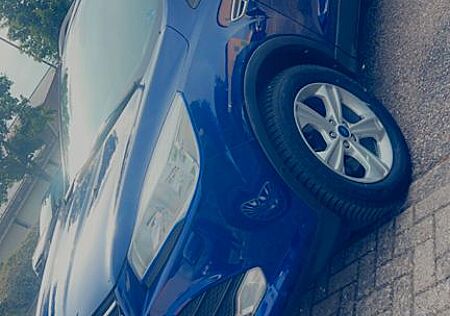 Ford Kuga 1,6 EcoBoost 2x4 110kW SYNC Edition SYN...