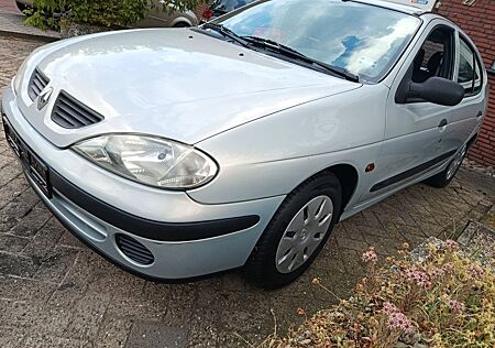 Renault Megane 1.4 16V Fairway