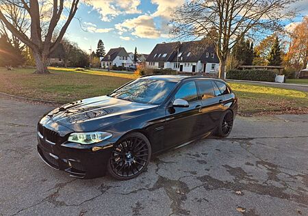 BMW M550d xDrive Touring LCI | 21" - Pano - LED