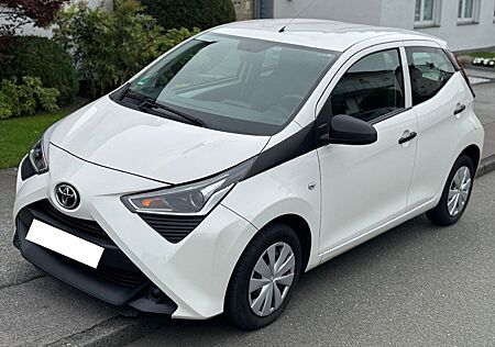 Toyota Aygo (X) Aygo, 8 Fachbereift, Freisprecheinrichtung