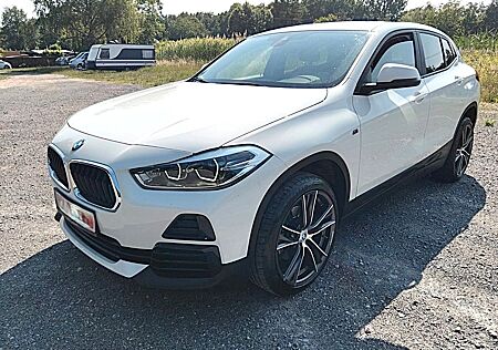 BMW X2 sDrive 18 d Advantage LED Panorama Navi